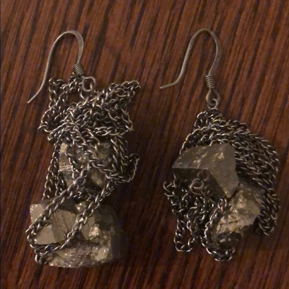 Chain and Stone Dangle Earring